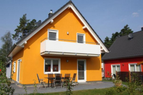 K 76 - Haus Nordlicht mit Kamin & Sauna im Müritz-Ferienpark Röbel in Röbel an derMüritz